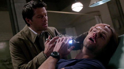 Cas extracts Gadreel's Grace from Sam.